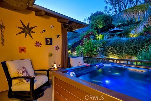 Building Photo - 1020 Skyline Dr