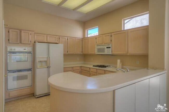 Building Photo - 78237 Willowrich Dr