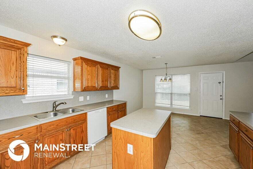 Building Photo - 7023 Spoonbill Ct