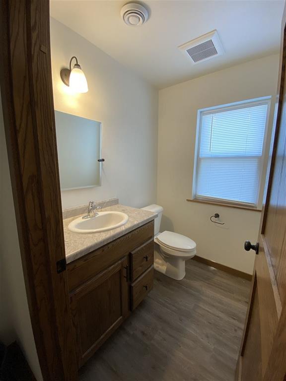 Building Photo - 2303 Main St