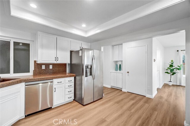 Building Photo - 2032 E Bermuda St