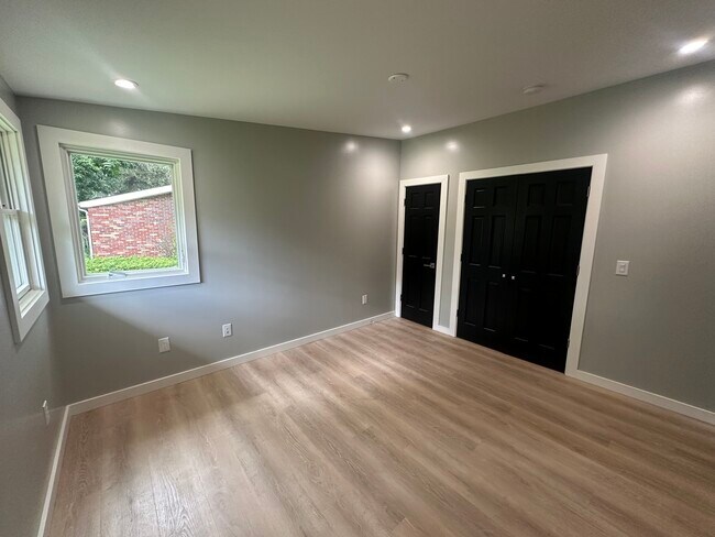 Building Photo - 4846 Ledge Ln