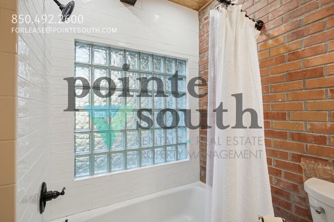 Building Photo - 27522 Burkhardt Dr