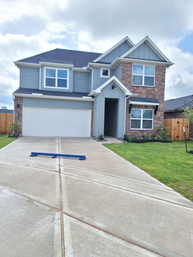 Building Photo - 4915 Pne Hvn Ln