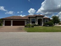 Building Photo - 332 Coral St