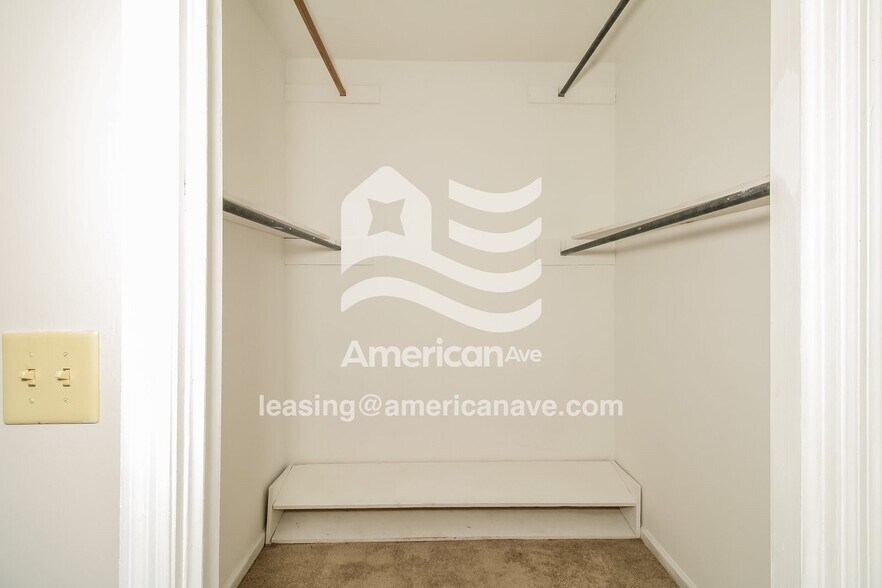 Building Photo - 512 Smith's Market Rd