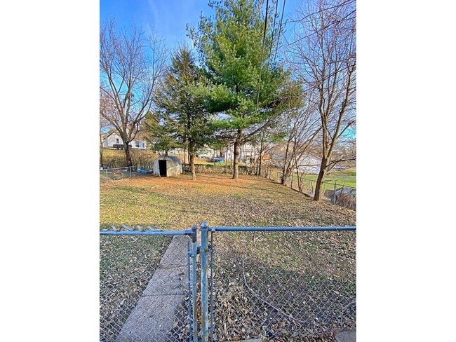 Building Photo - 4707