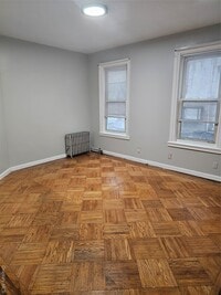 Building Photo - 235 E 91st St