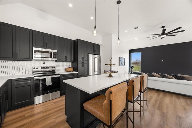 Building Photo - 260 Amaranta Ln