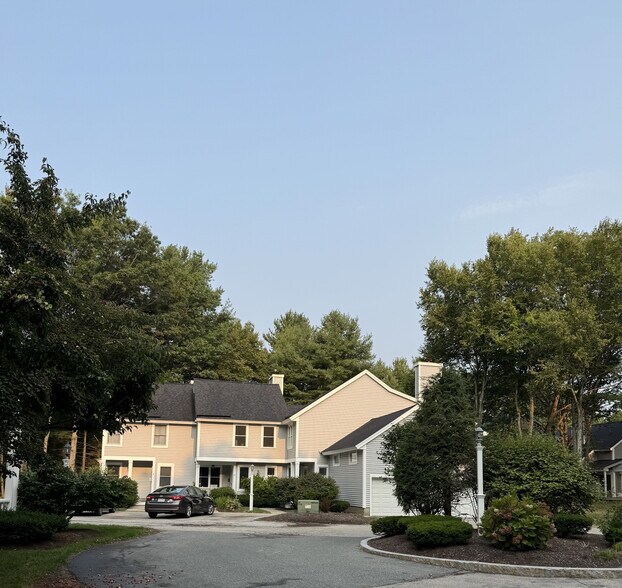 Building Photo - 8 Blueberry Ct