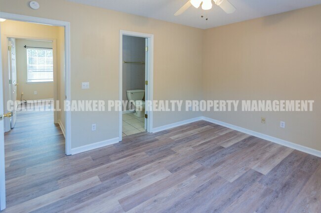 Building Photo - 1240 N Concord Rd