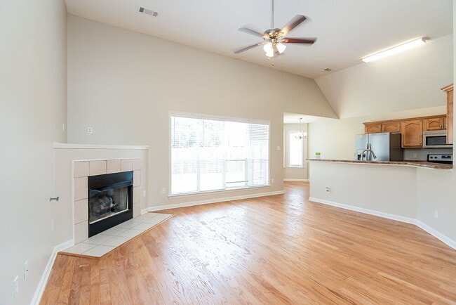 Building Photo - 50 Willow Crest Cove