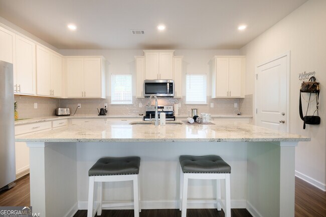Building Photo - 2798 Morgan Spring Trail