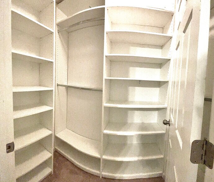 Building Photo - 787 Brookside Parc Ln