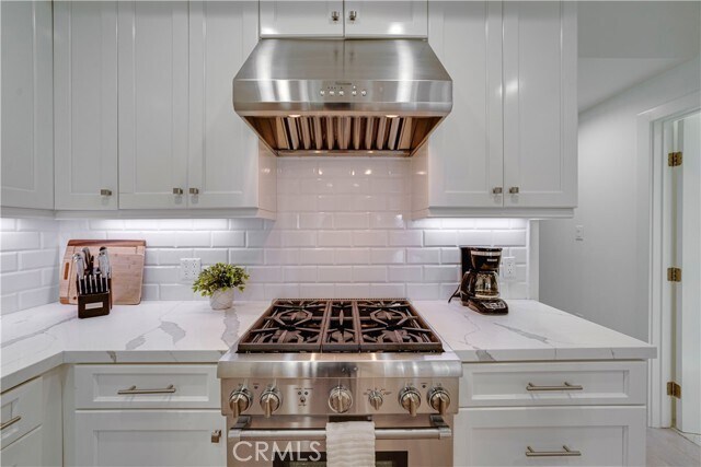 Building Photo - 608 Heliotrope Ave