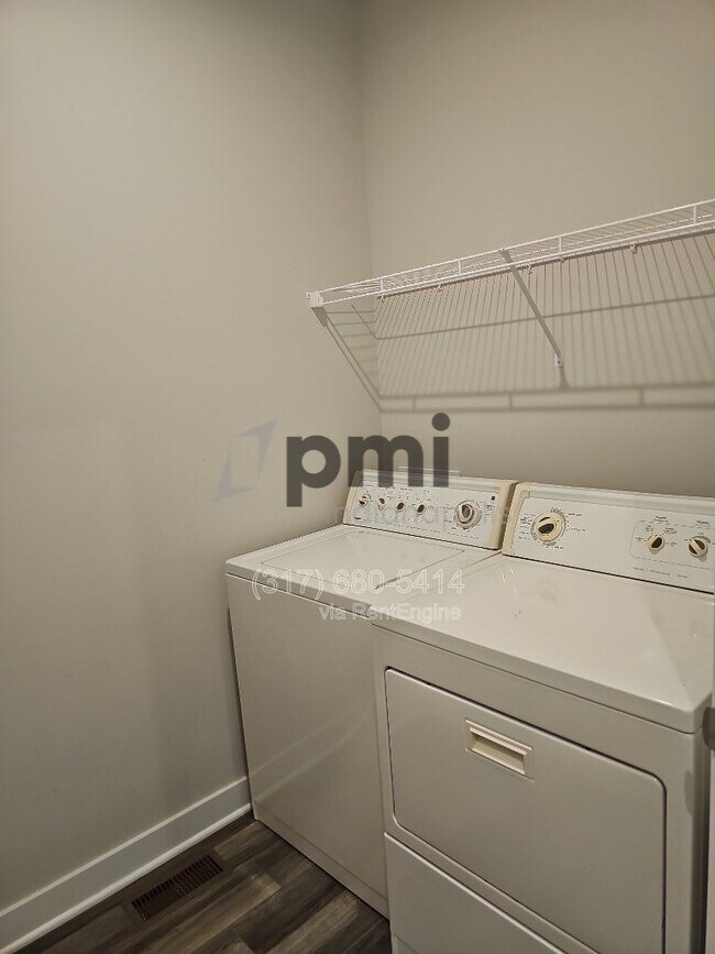 Building Photo - 7199 W Stone Pass