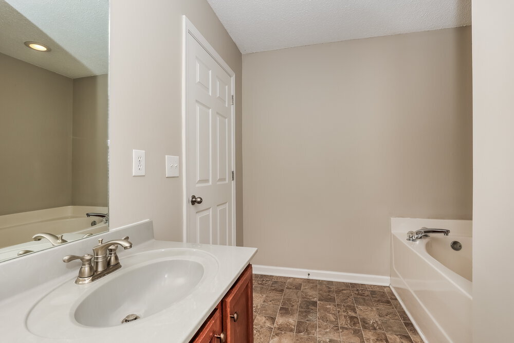 Building Photo - 2917 Hearthside Dr