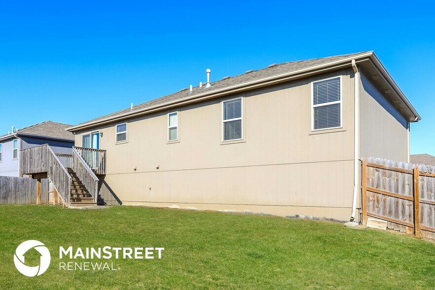 Building Photo - 505 192nd St