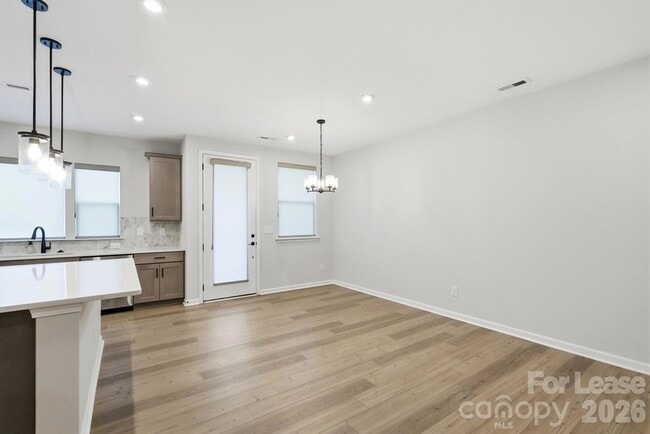 Building Photo - 615 Myrick Aly