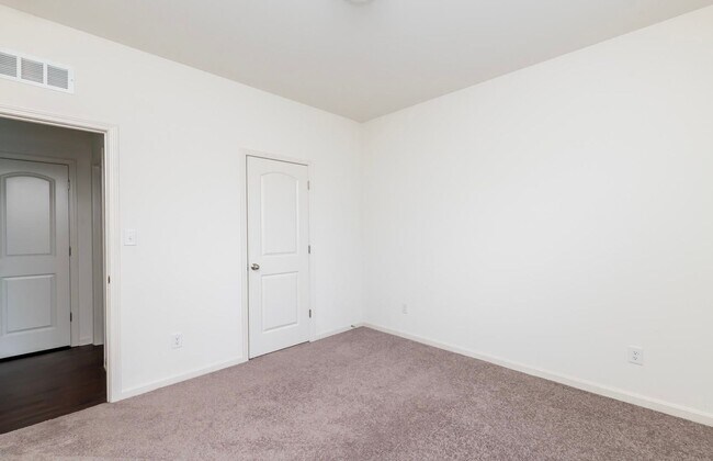 Building Photo - Caswell Springs - 4 bed, 3 full bath home