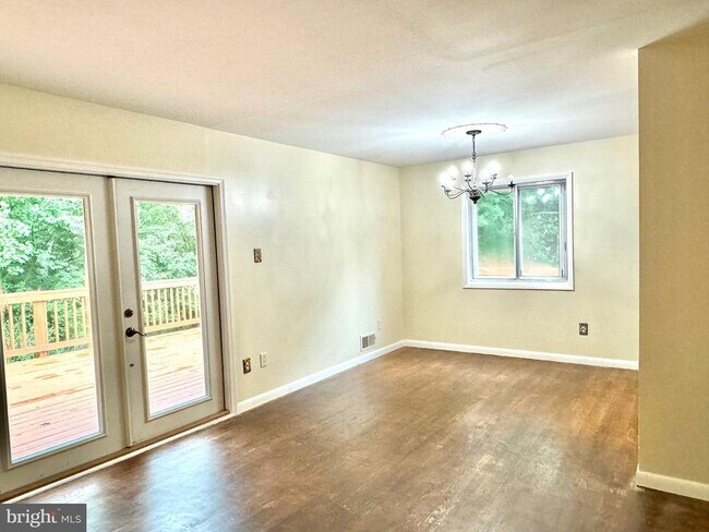 8 Manorvale Ct - 8 Manorvale Ct Rockville MD 20853 | Apartment Finder