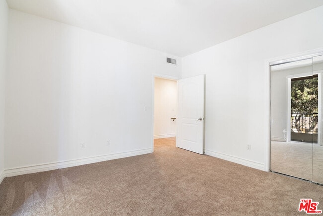 Building Photo - 11428 National Blvd