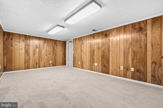 Building Photo - 7520 Royal Dominion Dr