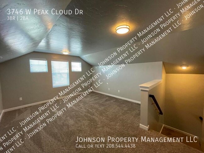 Building Photo - 3746 W Peak Cloud Dr