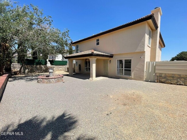 Building Photo - 4304 Loma Alegre Dr