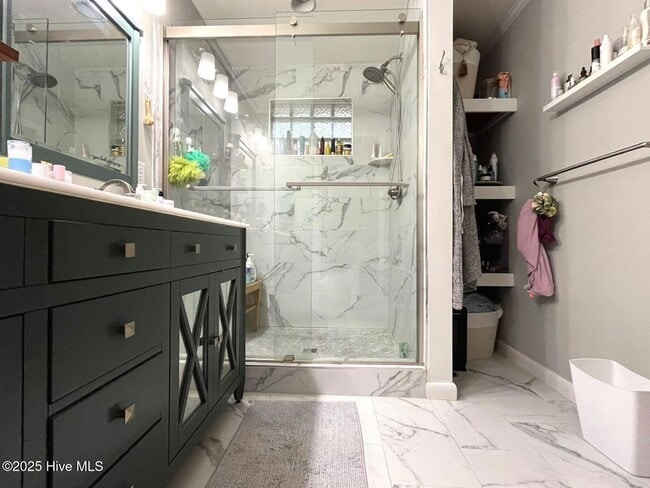 Building Photo - 375 Midland Rd