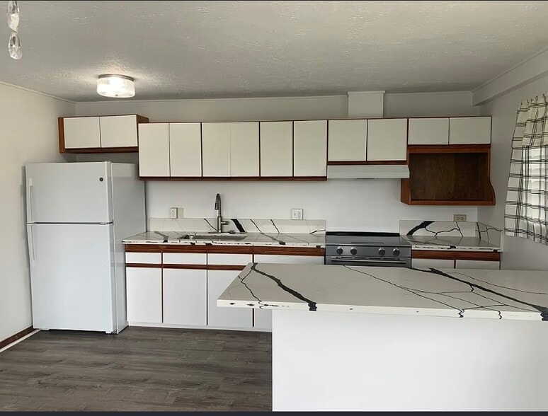 Building Photo - 3340 Ala Laulani St