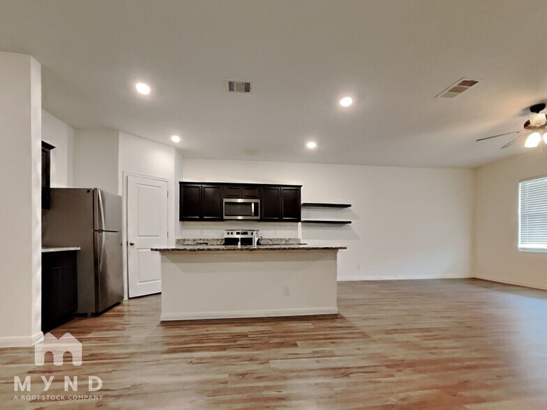 Building Photo - 13101 John Calhoun Dr