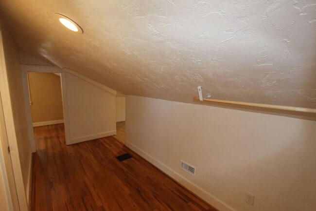 Building Photo - Charming 3BR Home Downtown | Hardwood Floors + In-Unit Washer/Dryer