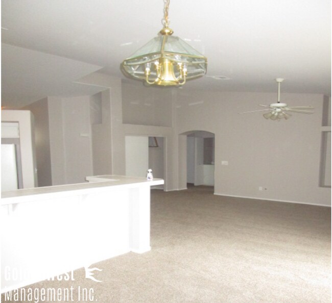 Building Photo - 6201 E Lake Mead Blvd