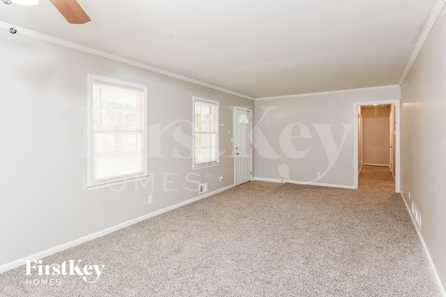 Building Photo - 3605 Las Olas Dr