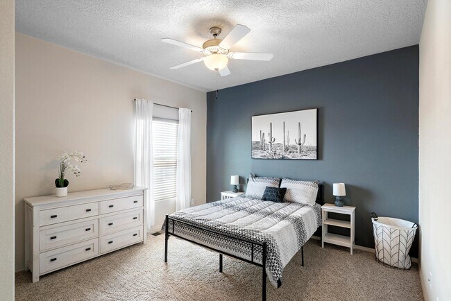 Building Photo - 2316 Penn Ave SE