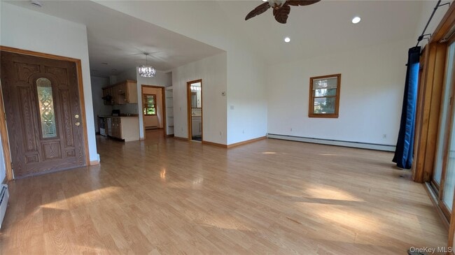 Building Photo - 169 Shear Hill Rd