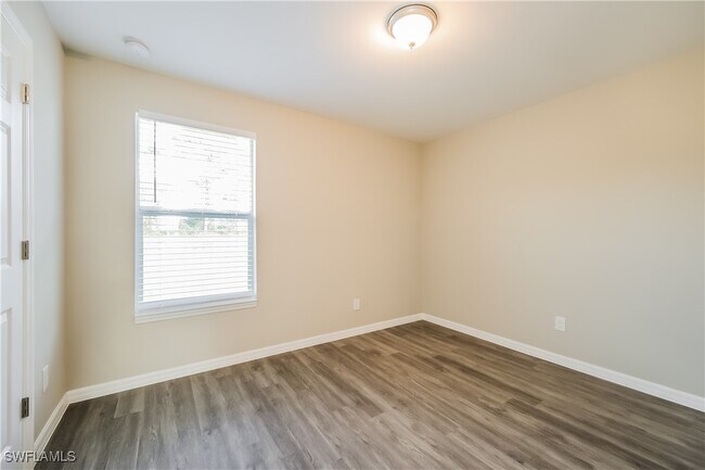 Building Photo - 761 Puccini Ave S