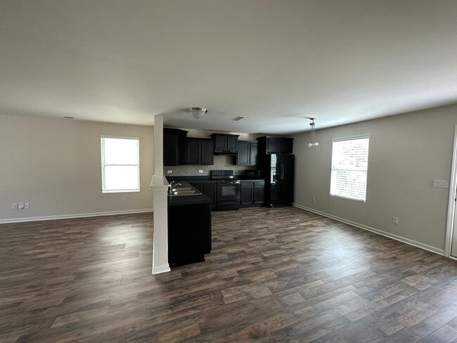Building Photo - 9425 Hanberry Blvd