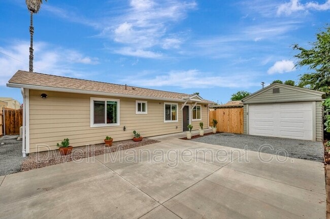 Building Photo - 8778 Jefferson Ave