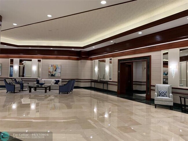 Building Photo - 3200 N Ocean Blvd