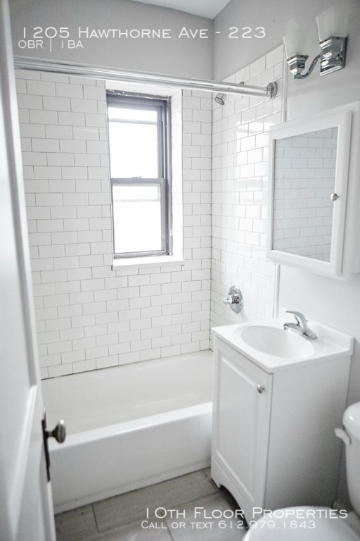 Studio Downtown Minneapolis! 1205 Hawthorne Ave Minneapolis MN 55403 Apartment Finder