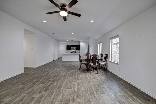 Building Photo - 21242 Violet Dusk Dr