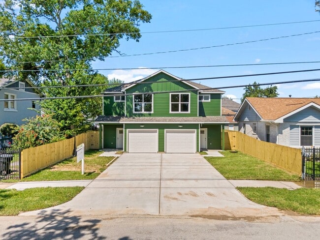 Building Photo - 404 Forest Hill Blvd