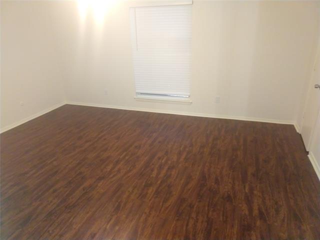 Building Photo - 3600 Biscay Dr