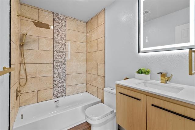 Building Photo - 212 Creek Cove Dr