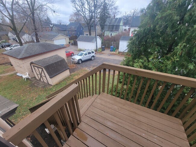 Building Photo - Upper level Duplex for RENT - VIDEO TOUR