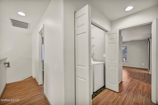 Building Photo - 9250 Lone Wolf Cir