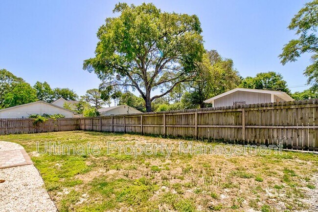 Building Photo - 5332 Wrightsville Ave