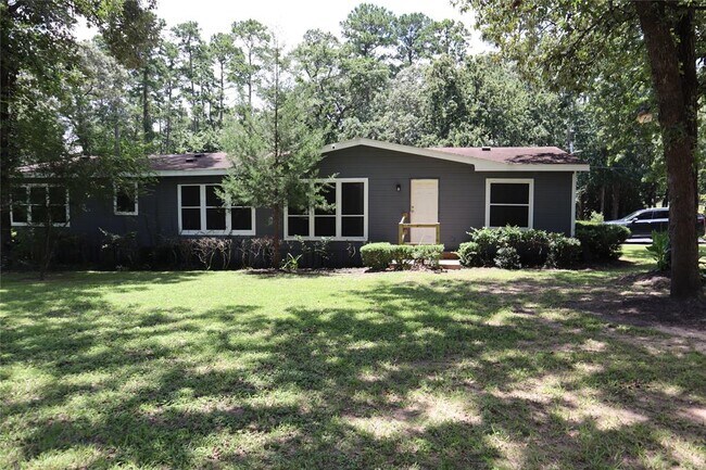 Primary Photo - 153 Woodway Dr